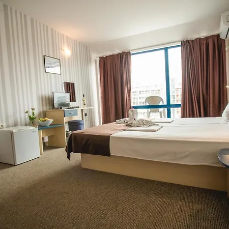 Hotel Bohemi And Free Parking Slantschew brjag