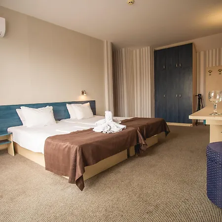 Hotel Bohemi And Free Parking Sunny Beach